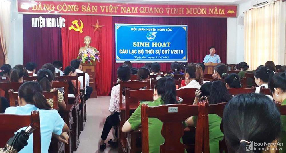 Buổi sinh hoạt CLB thời sự của Hội LHPN huyện Nghi Lộc. Ảnh: tư liệu