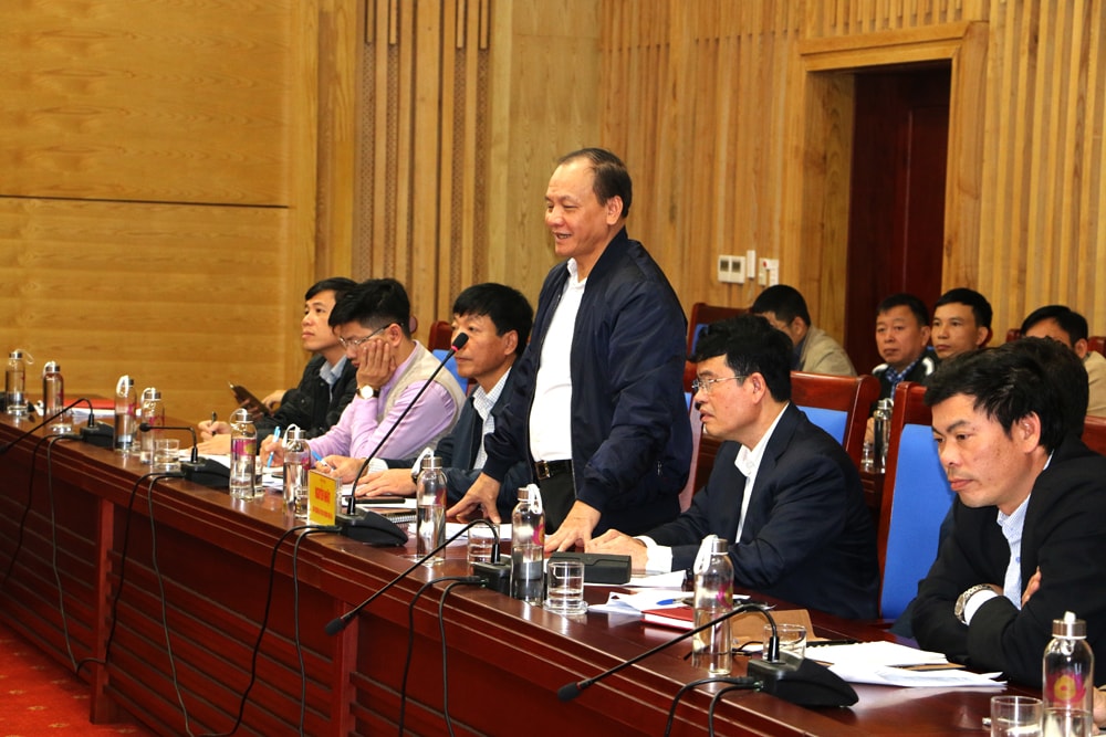 Đồng chí Nguyễn Nhật - Thứ trưởng Bộ Giao thông Vận tải thống nhất một số đề xuất của địa phương để đẩy nhanh tiến độ thi công dự án cao tốc Bắc Nam.Ảnh: Nguyễn Hải