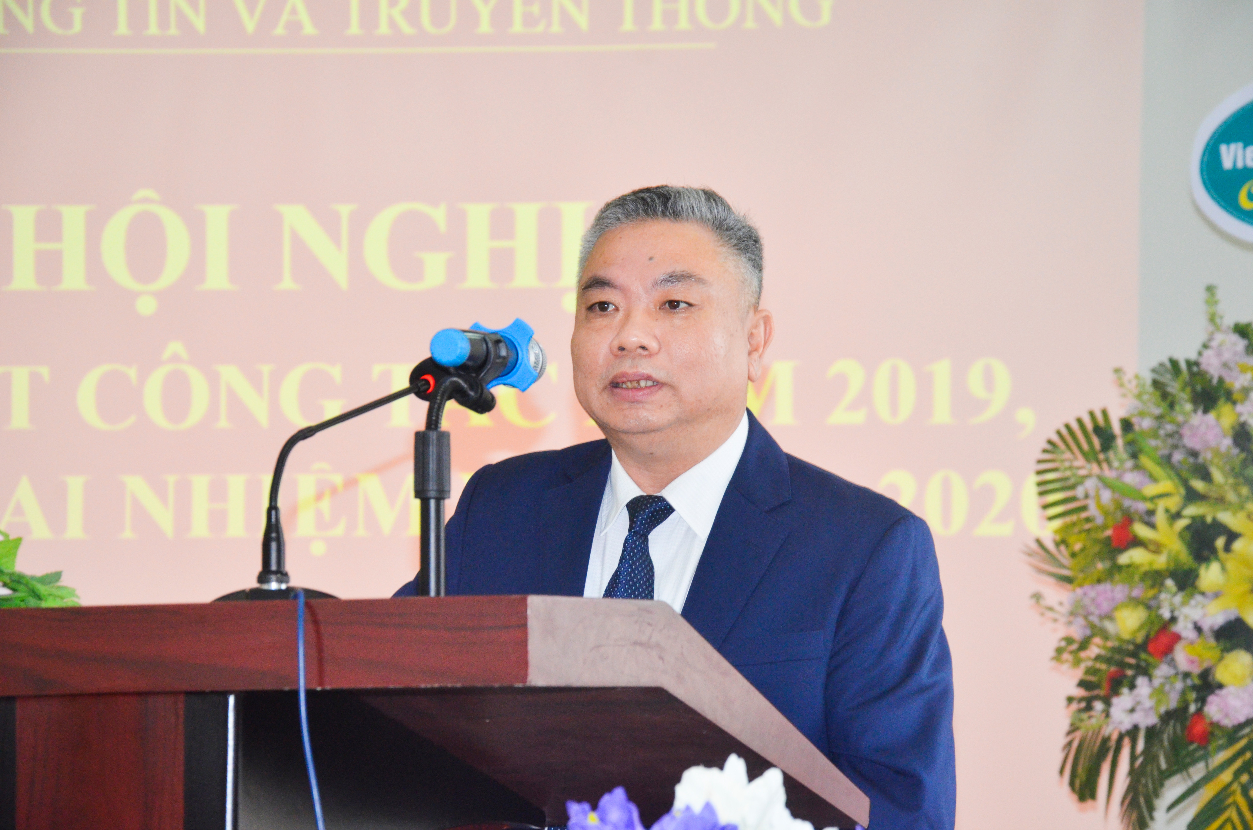 Giám đốc Sở Thông tin và Truyền thông Lê Bá Hùng đánh giá kết quả của đơn vị năm 2019. Ảnh: Thanh Lê