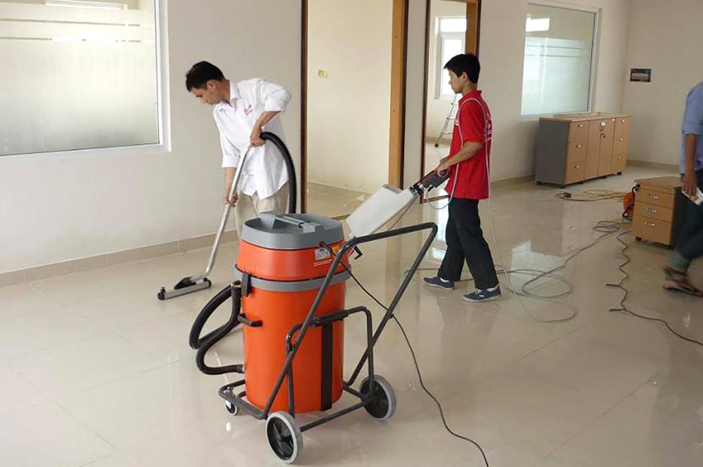 Nhu cầu dịch vụ dọn nhà tăng cao dịp cận Tết. Ảnh: Thanh Phúc