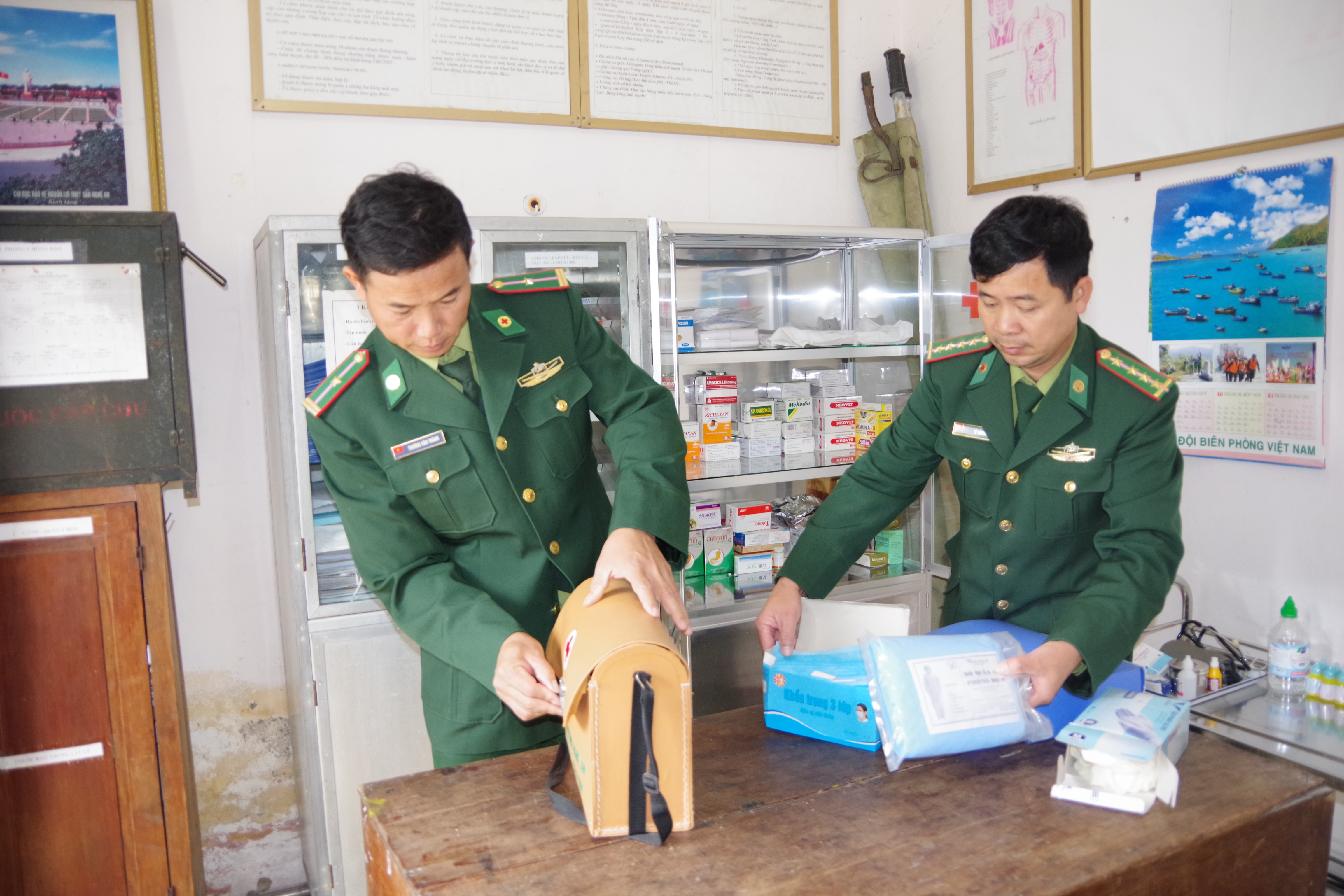 Quân y BĐBP Nghệ An sẵn sàng thuốc men, vật tư y tết phòng chống dịch corona.