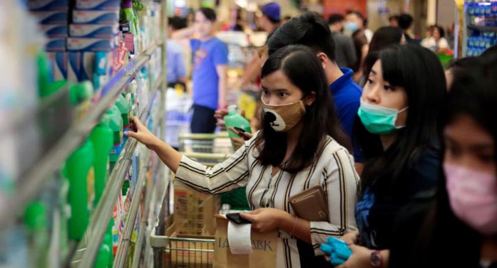 Trung Quốc đang vật lộn với sự thiếu hụt nhiều nguồn lực do phải chiến đấu chống lại dịch bệnh do virus Corona chủng mới gây ra. Ảnh: Reuters