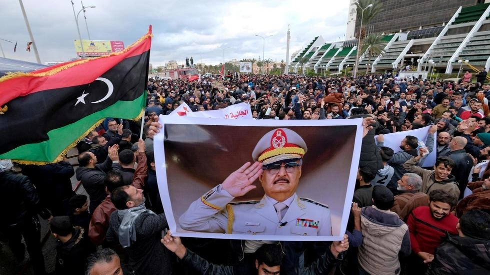 Người biểu tình ở Benghazi (Libya) ngày 03/01/2020 phản đối quyết định của Quốc Hội Thổ Nhĩ Kỳ gởi quân sang Libya. REUTERS/Esam Omran Al-Fetori