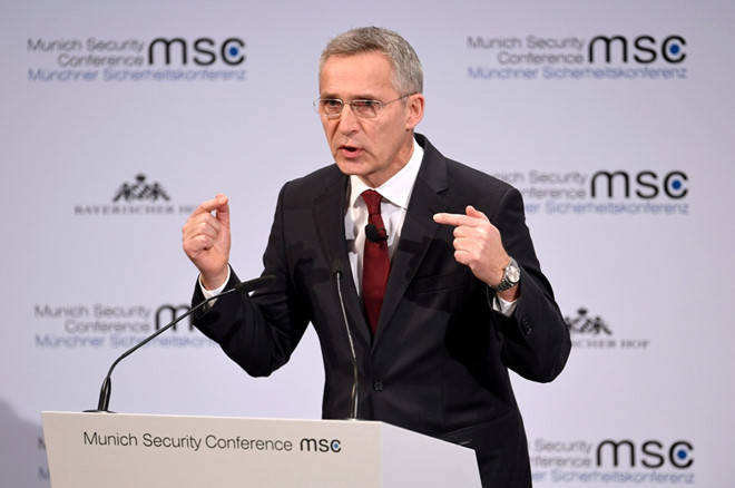 Tổng thư ký NATO Jens Stoltenberg phát biểu tại Hội nghị An ninh Munich ở Đức ngày 15/2. Ảnh: Reuters