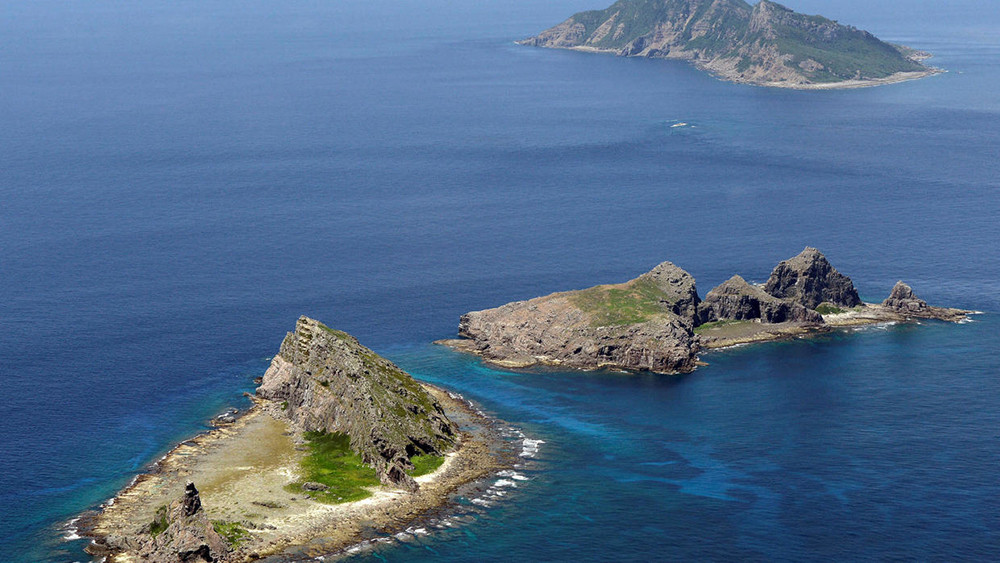 Uotsuri, Minamikojima (giữa) và Kitakojima, thuộc quần đảo Senkaku/Điếu Ngư. Ảnh: Reuters