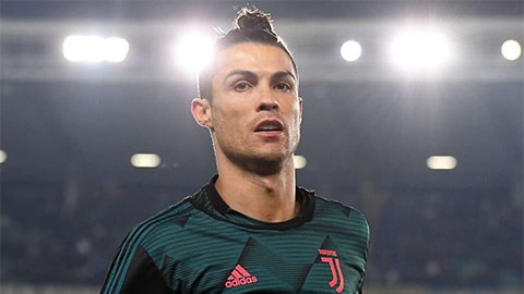 Chưa rõ Ronaldo vẫn đang ở Bồ Đào Nha với mẹ hay đã quay về Italia để chuẩn bị cho trận đấu sắp tới