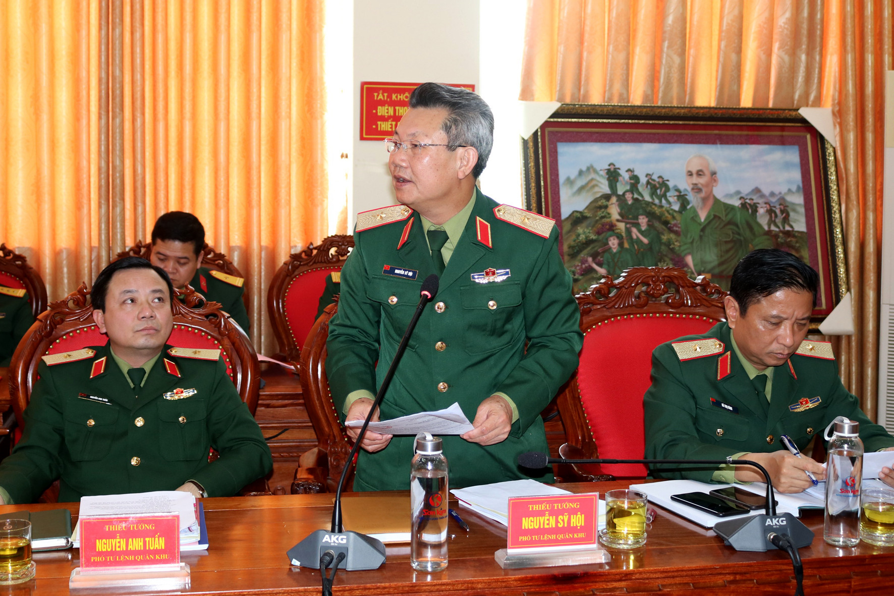Thiếu tướng Nguyễn Sỹ Hội phát biểu tại hội nghị. Ảnh: Huy Cường
