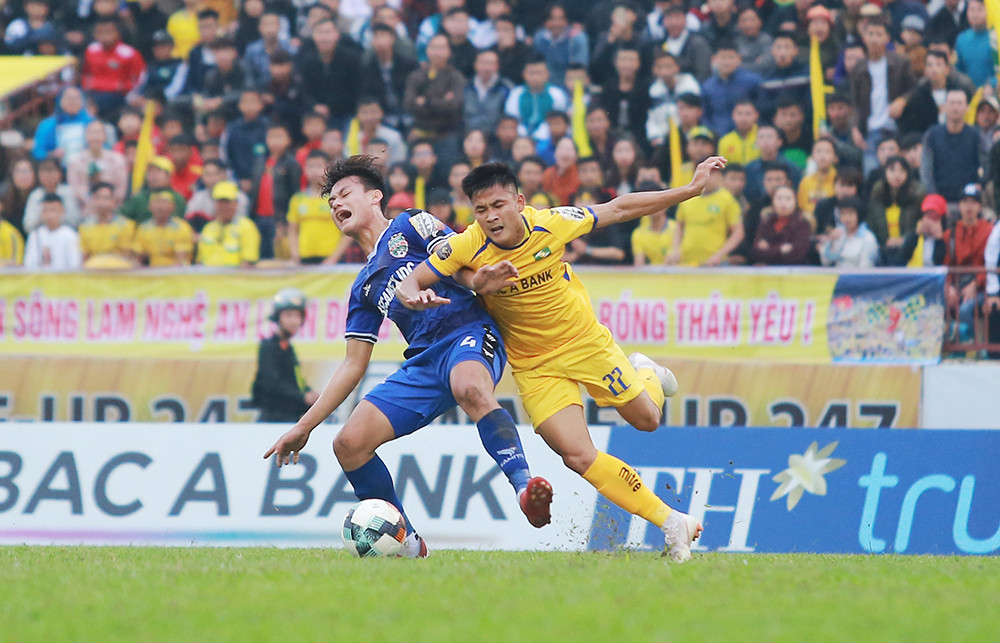 SLNA đều giành chiến thắng trước B. Bình Dương trong 2 trận tại V.League 2019. Ảnh: Đức Anh