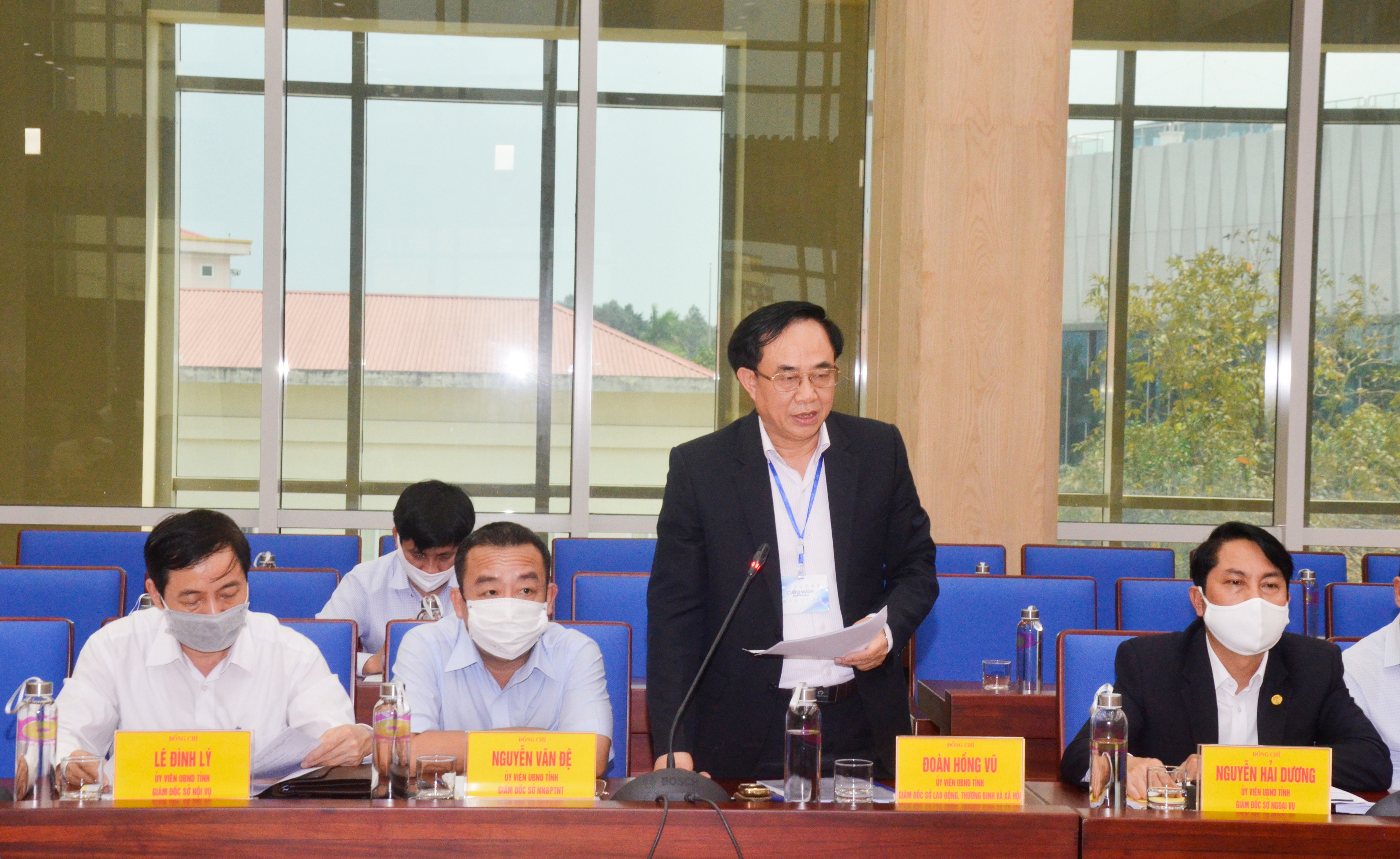 Giám đốc Sở Lao động- TB&XH Đoàn Hồng Vũ báo cáo  Ảnh: Thanh Lê