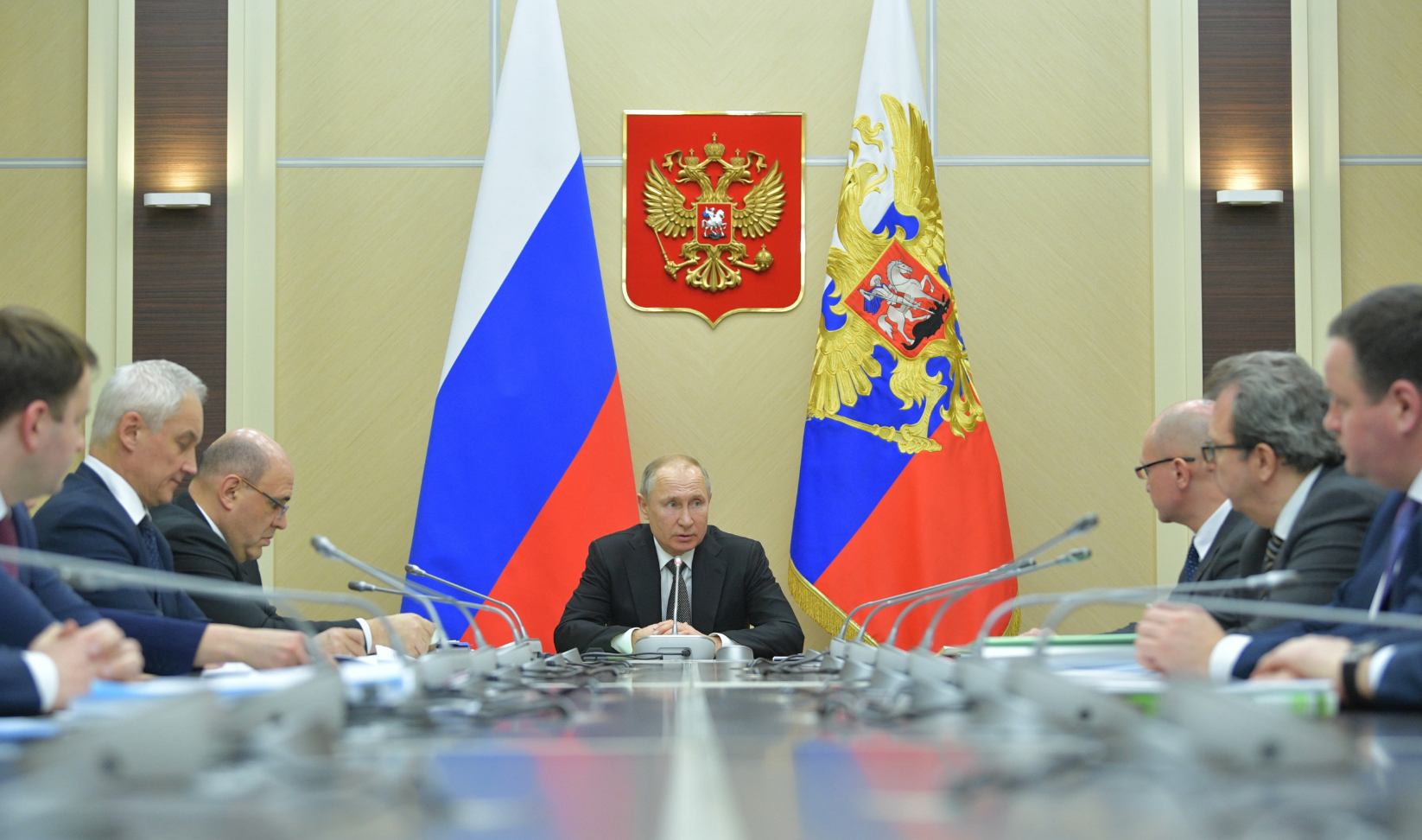 Tổng thống Putin làm việc với chính phủ Nga. Ảnh: AAP