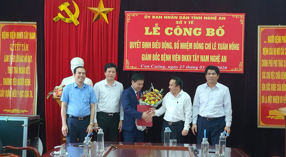Công bố quyết định giám đốc Bệnh viện Đa khoa khu vực Tây Nam Nghệ An