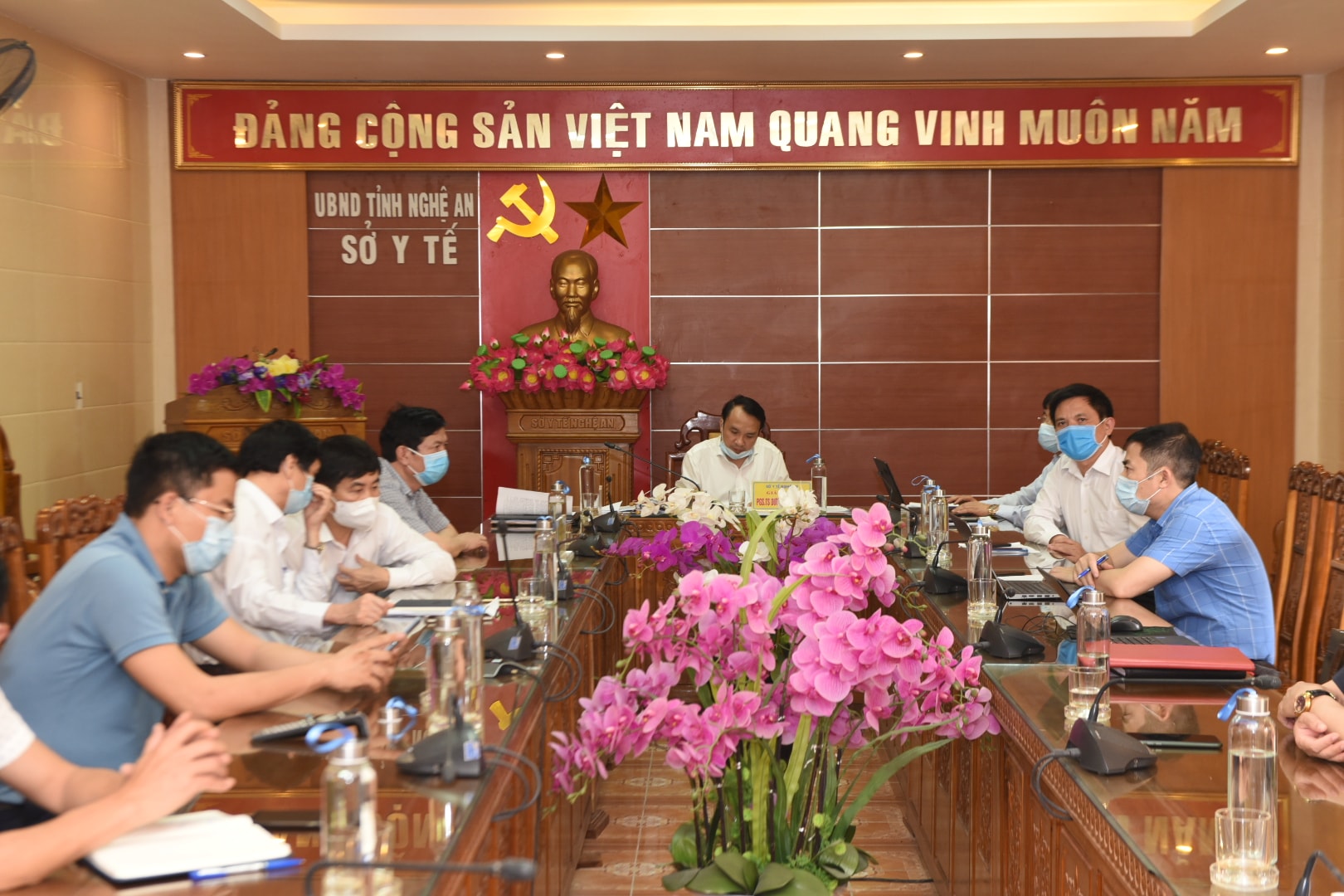 Quang cảnh ở điểm cầu Nghệ An. Ảnh: Tiến Hùng