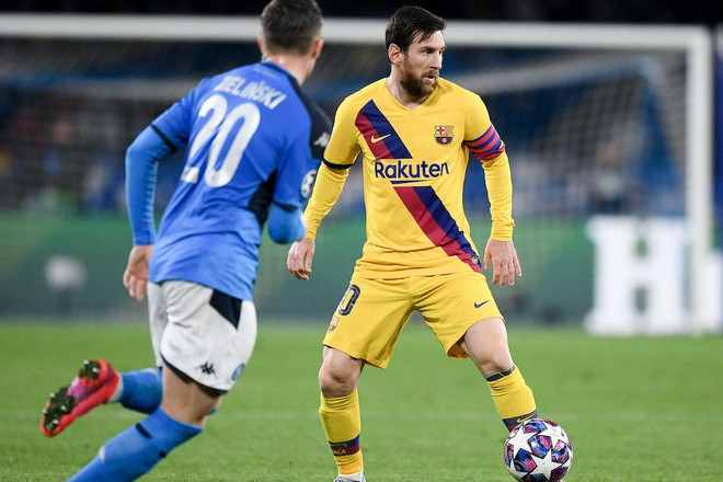 Messi im tiếng trong trận lượt đi vòng 1/8 Champions League. Ảnh: Getty Images.