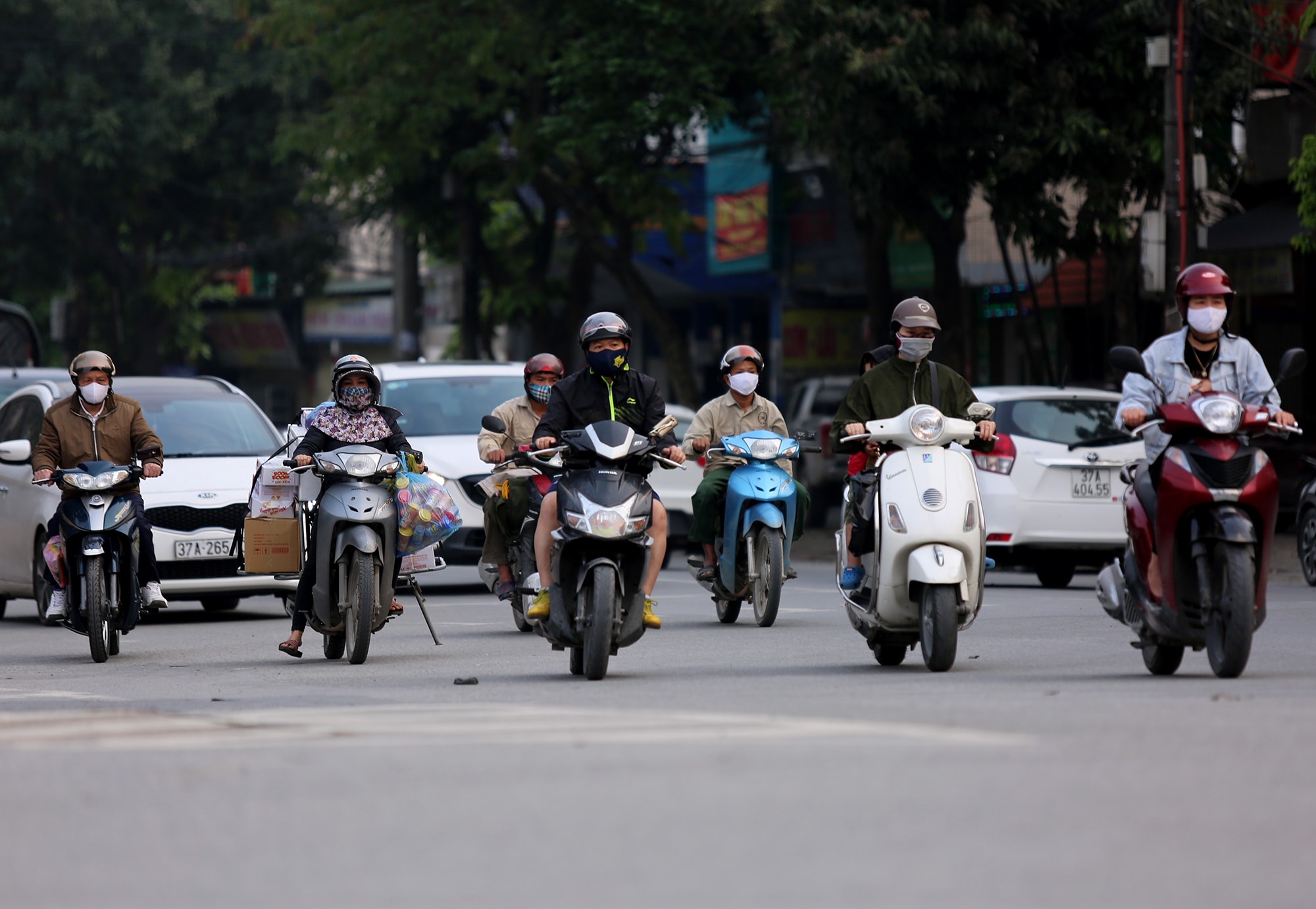 Bên cạnh đó, tuyến đường Nguyễn Văn Cừ