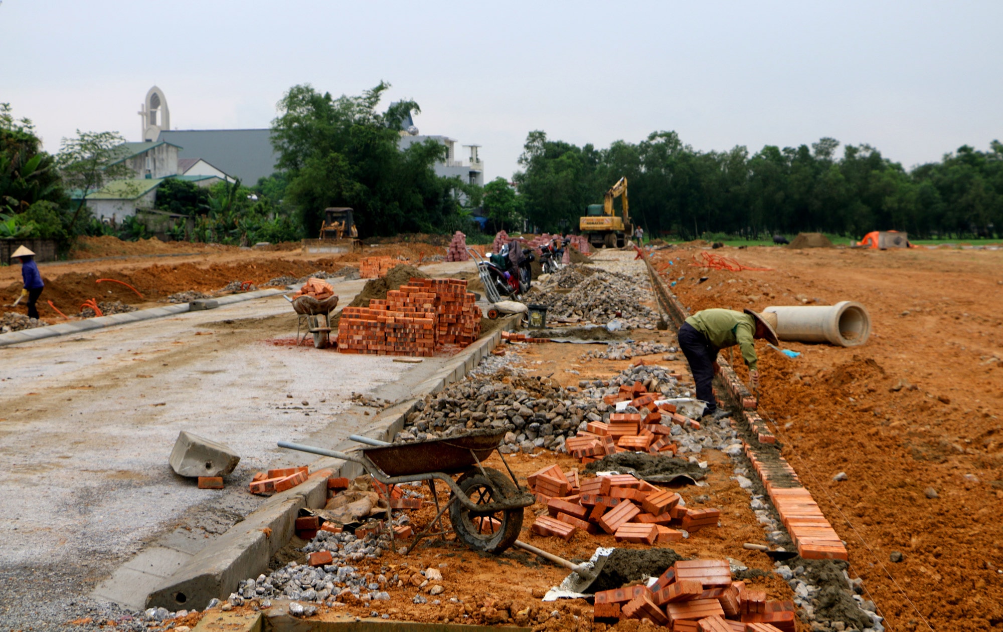 Khu đất xóm 5 xã Nghi Phú với hàng chục lô được đưa vào đấu giá sẽ mang lại nguồn thu cho ngân sách Thành phố Vinh. Ảnh: Văn Hải