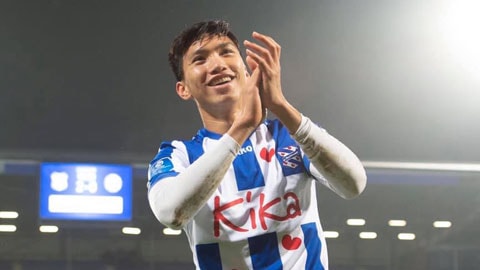 Văn Hậu trong ngày ra mắt CLB Heerenveen