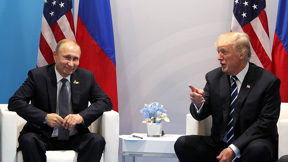 Ông Donald Trump và ông Vladimir Putin tại Hội nghị Thượng đỉnh G20 năm 2019. Ảnh: AFP