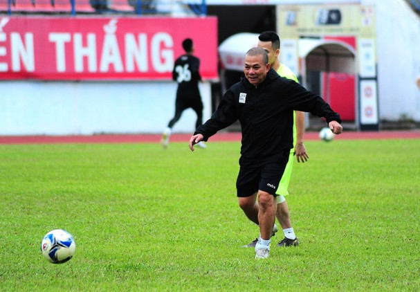  Hiện tại, HLV Phạm Anh Tuấn đang dẫn dắt đội bóng Hải Phòng. Ảnh: PKL