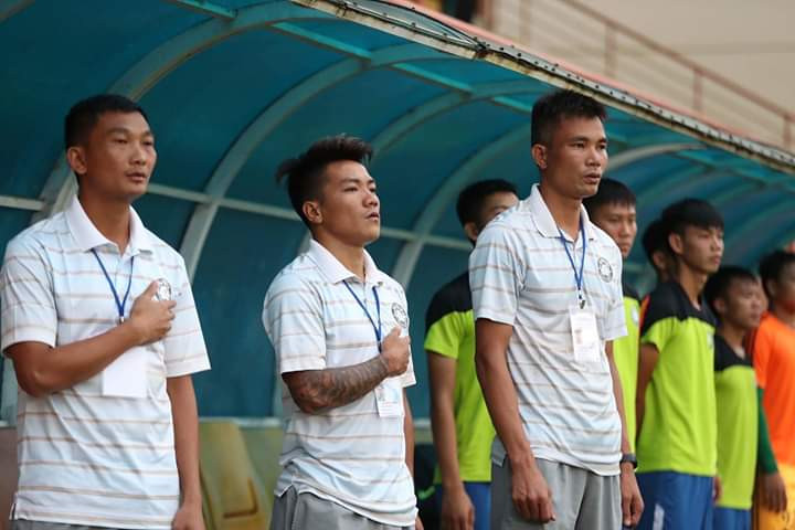 HLV Nguyễn Viết Nam (thứ 3 từ trái sang) trong Ban huấn luyện CLB Bà Rịa Vũng Tàu. Ảnh: FBNV