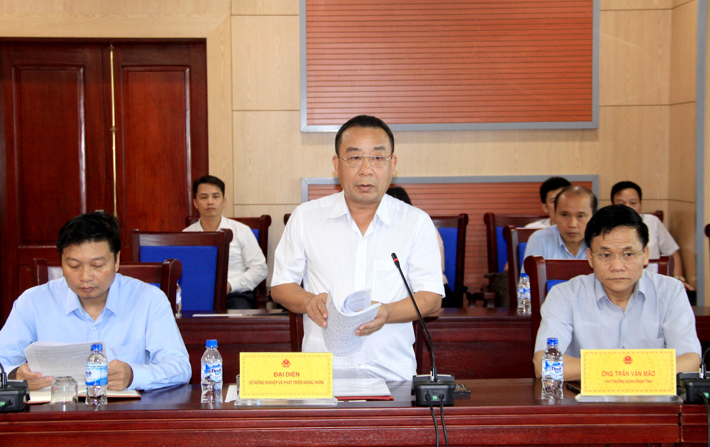 Ông Nguyễn Văn Đệ - Giám đốc Sở NN&PTNT đã báo cáo giải trình về sai phạm tại các Ban quản lý rừng phòng hộ trên địa bàn tỉnh trong thời gian qua. Ảnh: Phạm Bằng