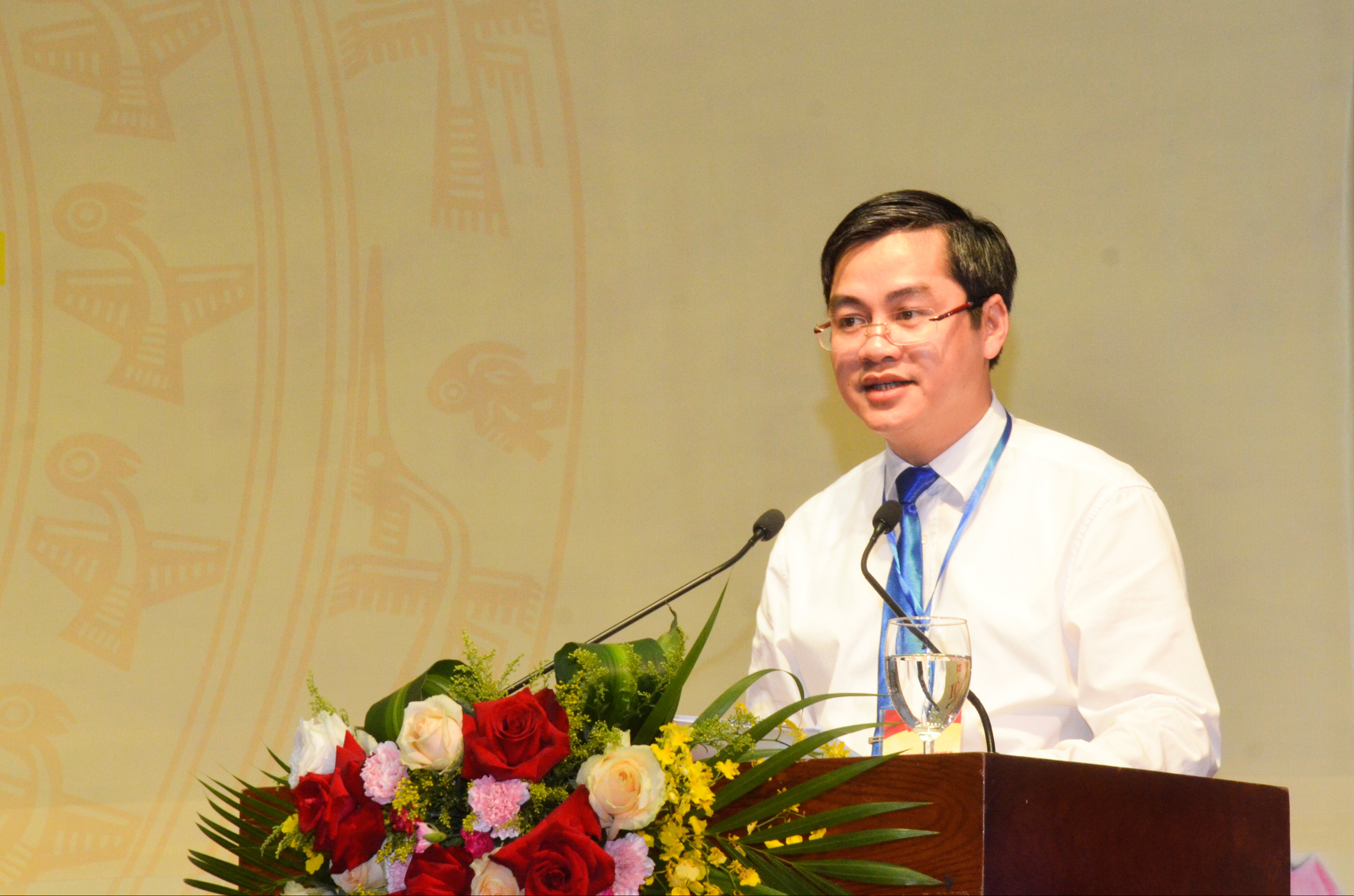 Đồng chí Nguyễn Đức An - Phó Giám đốc Sở GTVT trình bày báo cáo chính trị 