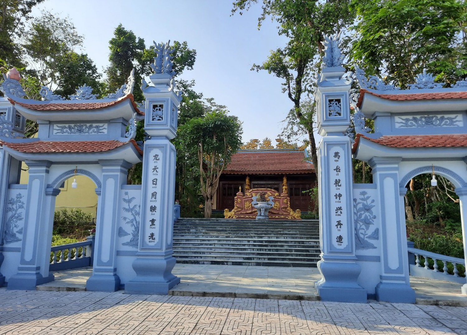 Đền Đức Mẹ ở xã Thanh An (Thanh Chương).j