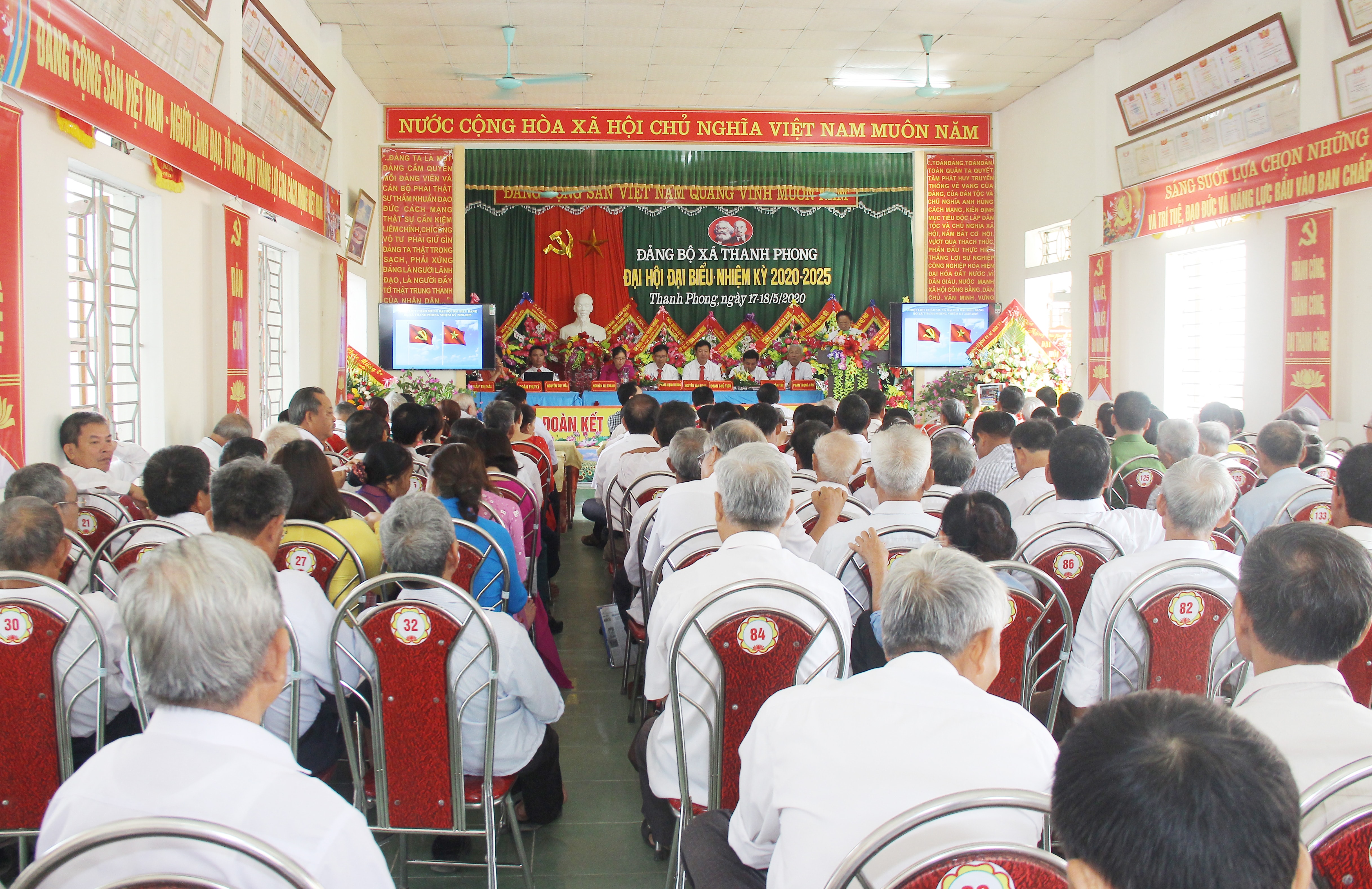 Quang cảnh đại hội. Ảnh: Mai Hoa