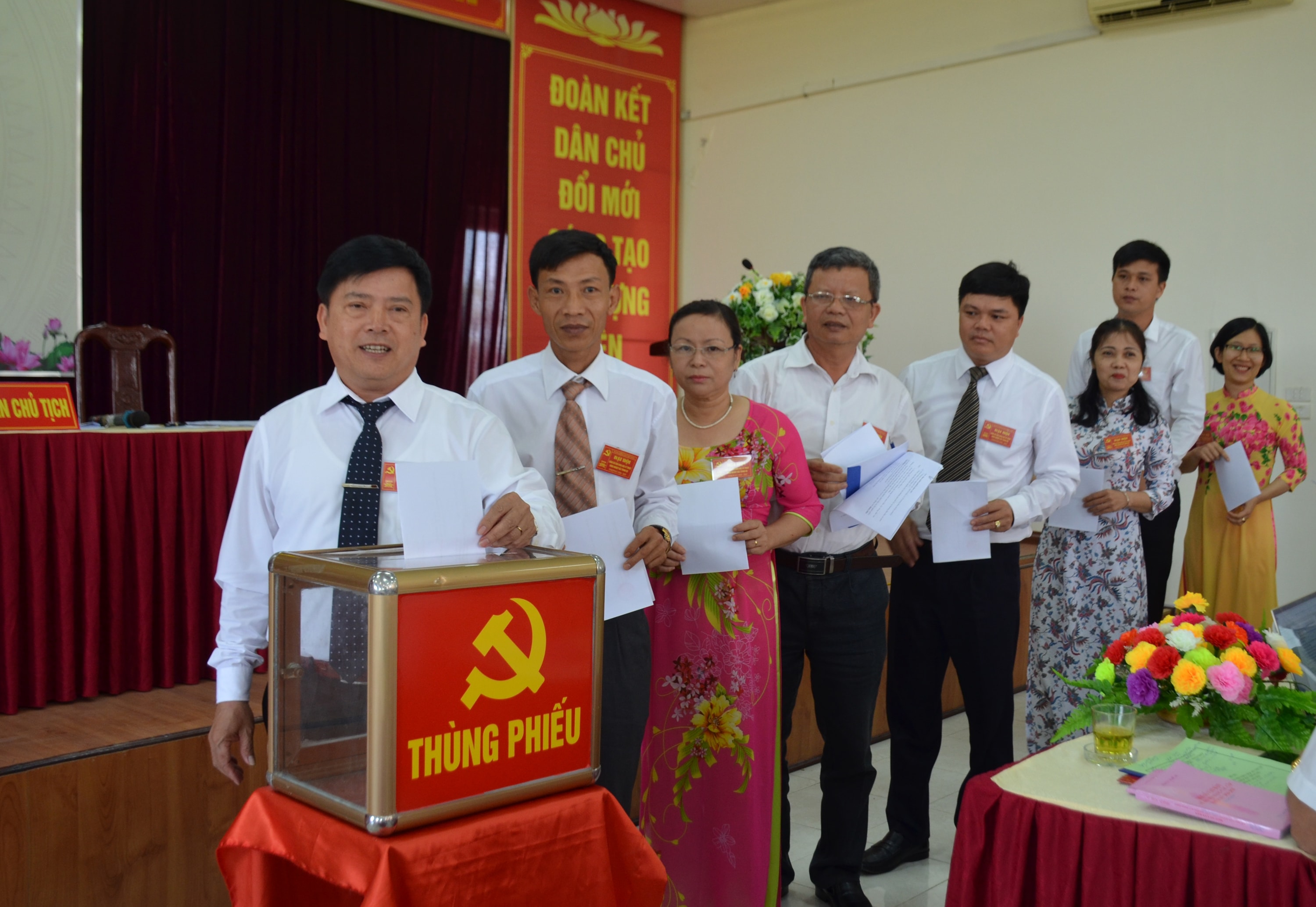 Đảng bộ Viện Khoa học kỹ thuật Nông nghiệp Bắc Trung bộ