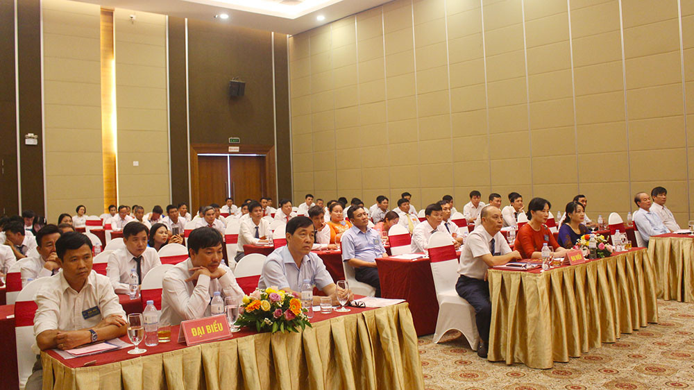 Các đại biểu tham dự Đại hội Đảng bộ Công ty Cổ phần Đầu tư phát triển Cao su Nghệ An. Ảnh: Phú Hương
