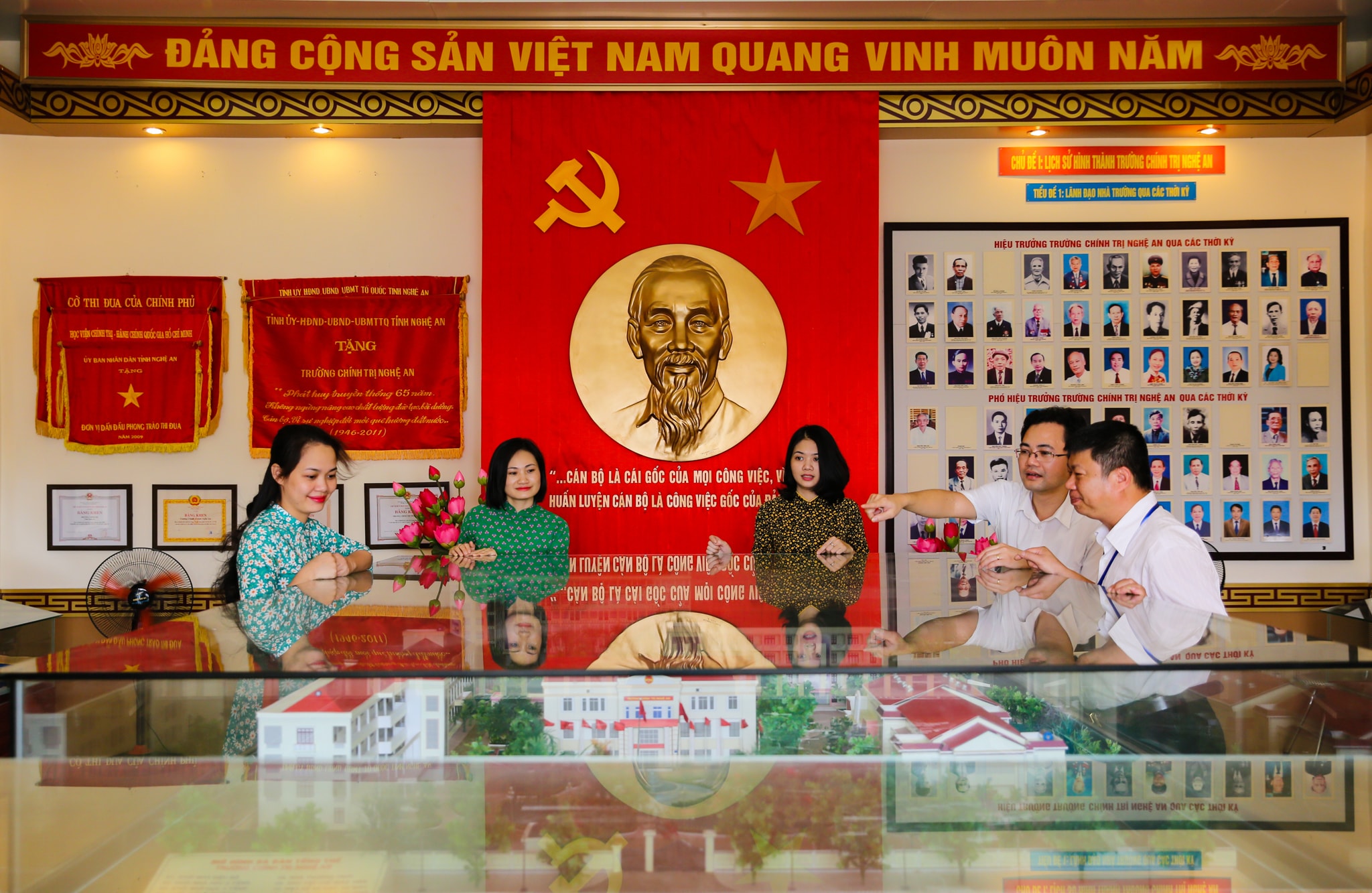Phòng truyền thống nhà trường. Ảnh: Đức Anh