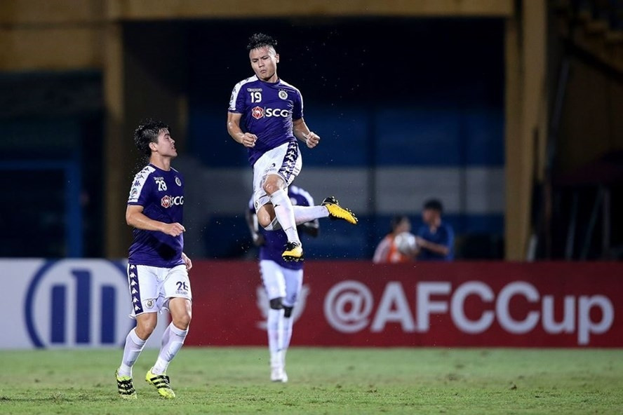 Quang Hải lọt top 5 tình huống sút phạt đẹp mắt nhất trong lịch sử giải đấu AFC Cup. (Ảnh AFC)
