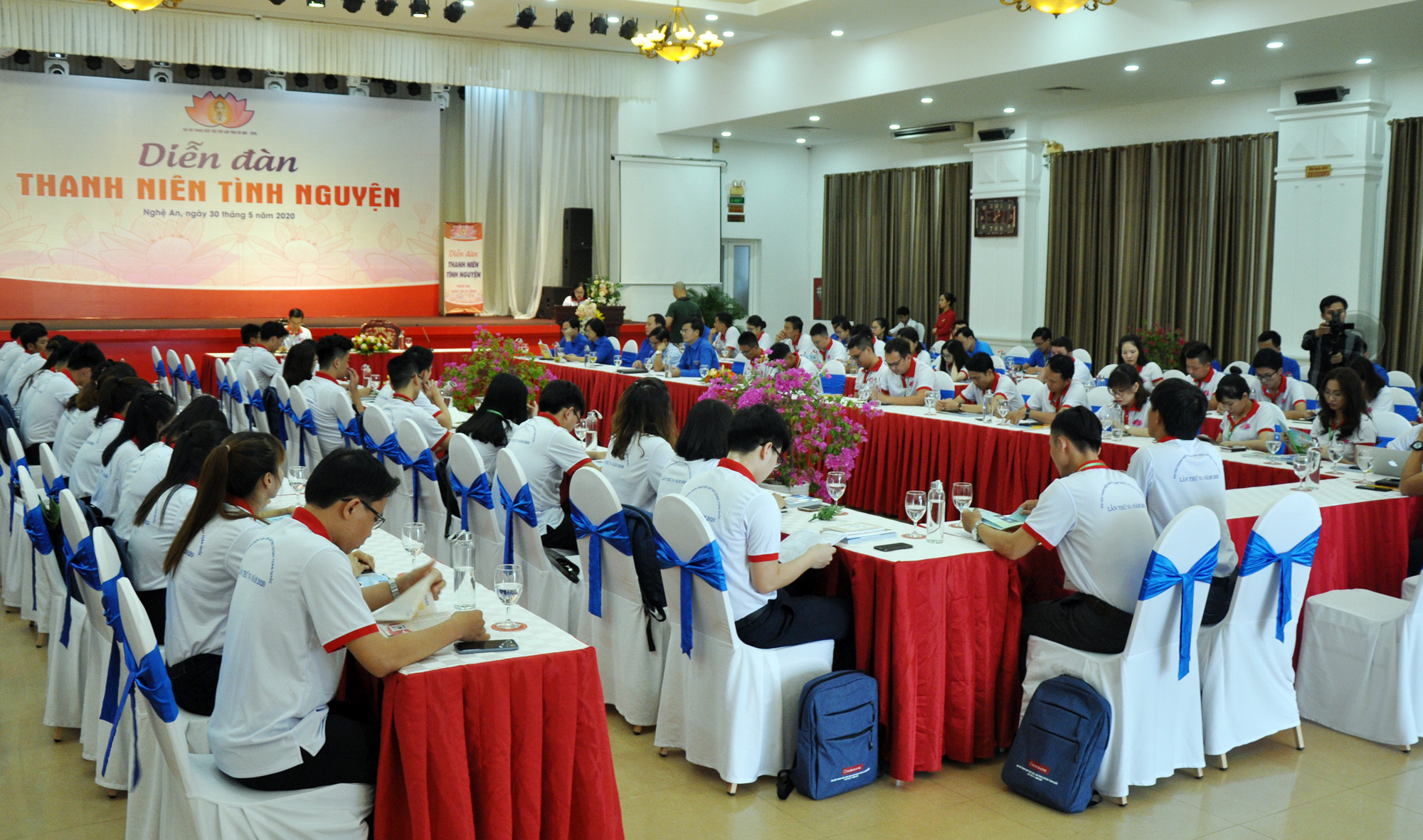 Tham dự diễn đàn có các đồng chí Nguyễn Anh Tuấn – Bí thư Thường thực BCH Trung ương Đoàn TNCS Hồ Chí Minh; đại diện Tỉnh đoàn Nghệ An và 59 đại biểu đến từ các tỉnh, thành trong cả nước. 