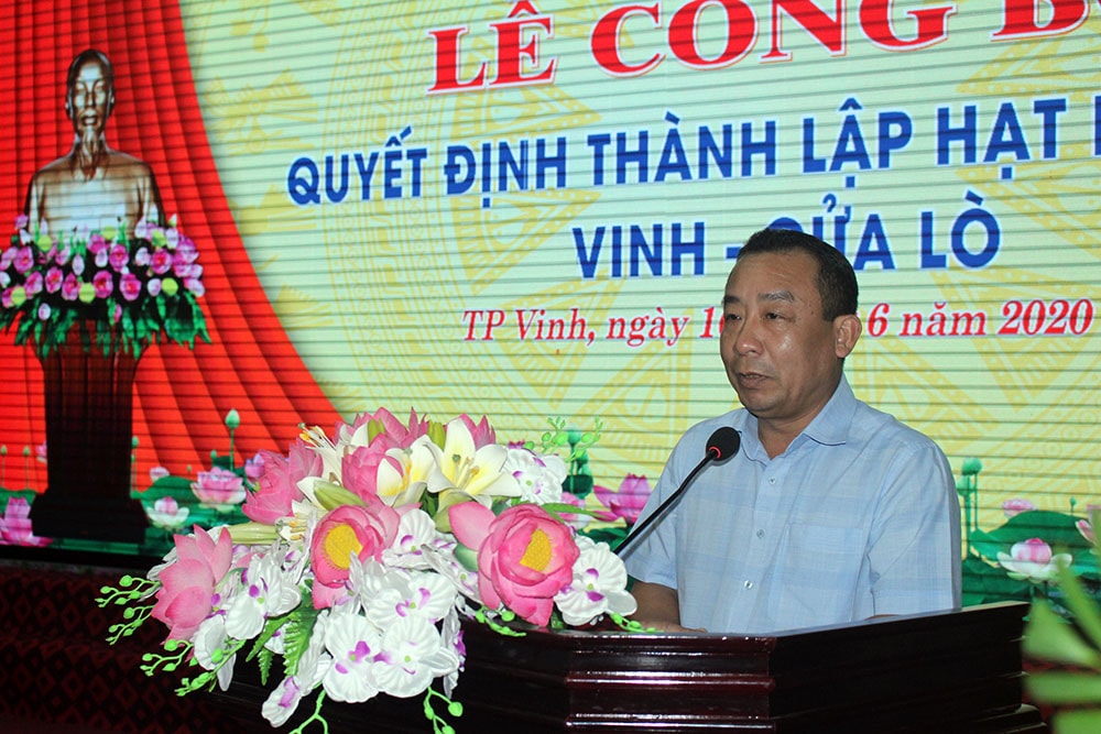 Đồng chí Nguyễn Văn Đệ- giám đốc Sở Nông nghiệp và PTNT đề nghị UBND thành phố Vinh và TX Cửa Lò tạo điều kiện để hạt kiểm lâm liên huyện thực hiên nhiệm vụ hiệu quả. Ảnh: Phú Hương