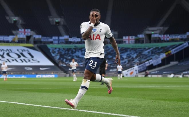 Bergwijn ghi bàn mở tỉ số cho Tottenham.