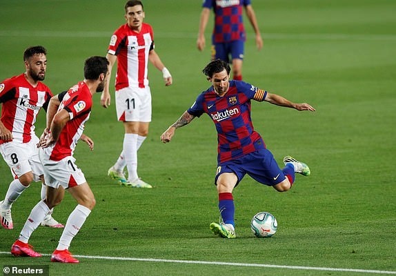 Messi góp công vào chiến thắng của Barca