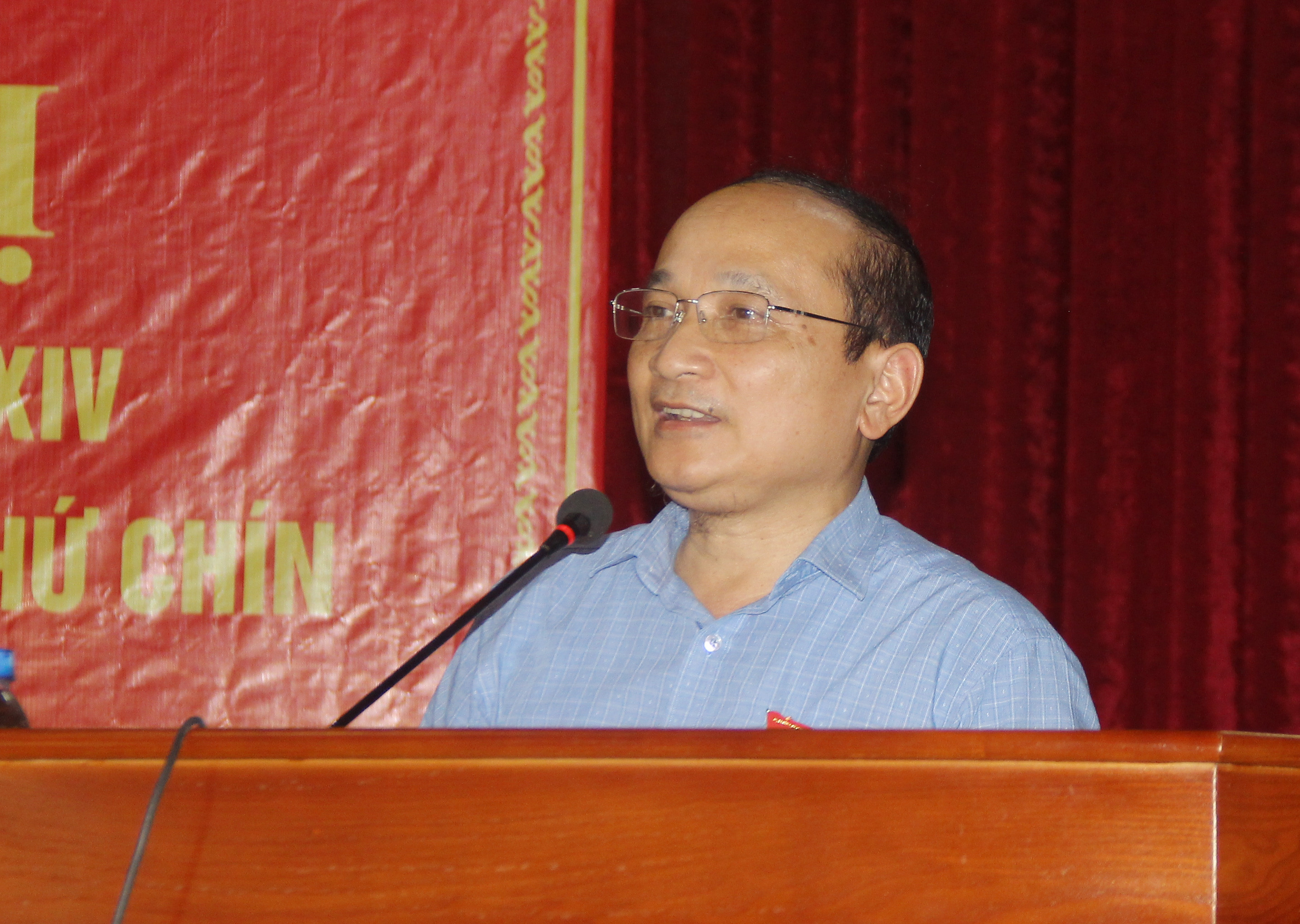 Phó trưởng đoàn