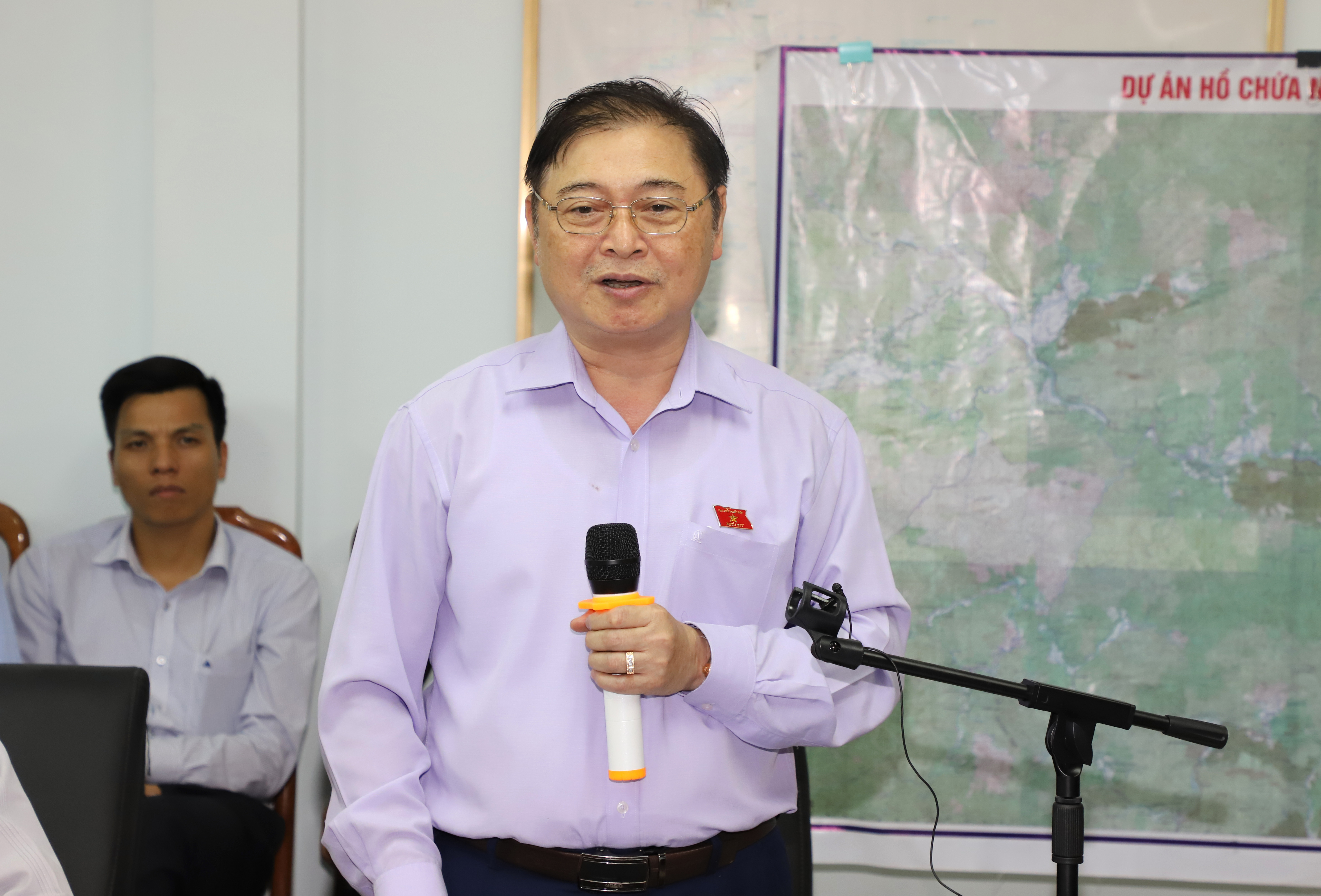 Chủ nhiệm Ủy ban Khoa học, Công nghệ và Môi trường của Quốc hội, ông Phan Xuân Dũng cho rằng, Nghệ An phải quyết tâm cao hơn mới đạt tiến độ giai đoạn 1 của dự án hồ chứa nước Bản Mồng. Ảnh: Phạm Bằng