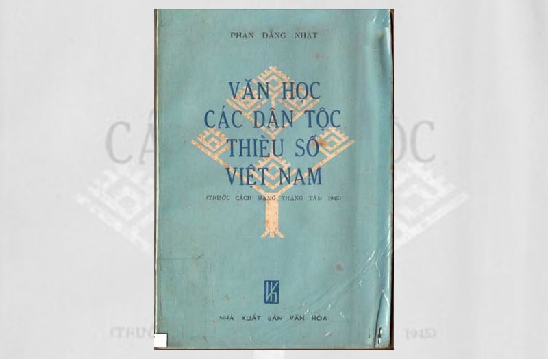 Sách Văn học các dân tộc thiểu số Việt Nam của giáo sư Phan Đăng Nhật. Ảnh tư liệu