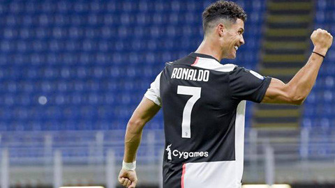  Anh đang sở hữu phong độ ấn tượng thời hậu Covid khi ghi bàn ở mọi trận đấu ở Serie A khi giải đấu quay trở lại (6 trận – 7 bàn), thành tích đó giúp Ronaldo có được 28 pha lập công qua 28 trận ở Serie A. 