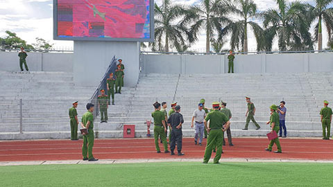 Đại diện VPF, BTC và lực lượng an ninh đã có buổi diễn tập trước trận đấu giữa HL Hà Tĩnh và TP.HCM ở vòng 10 V.League