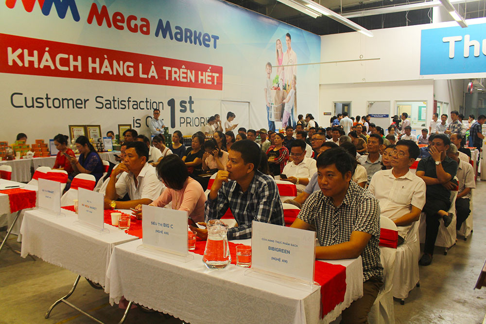 Đại diện gần 50 doanh nghiệp tham dự hội nghị. Ảnh: Phú Hương