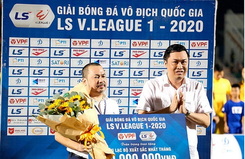 CLB Sài Gòn FC nhân một lúc 3 danh hiệu trong tháng