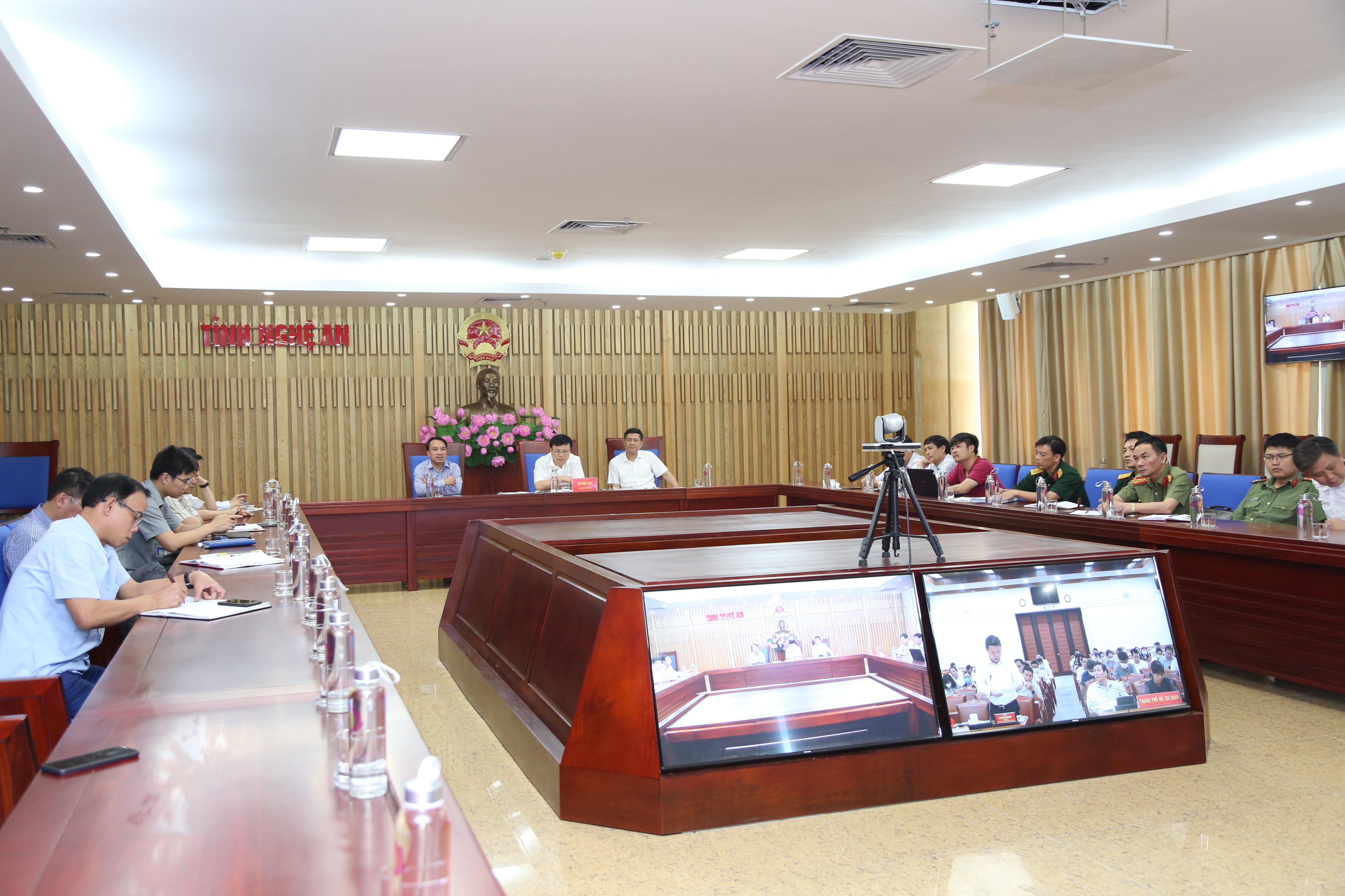 Quanh cảnh điểm cầu Nghệ An. Ảnh: Đào Tuấn