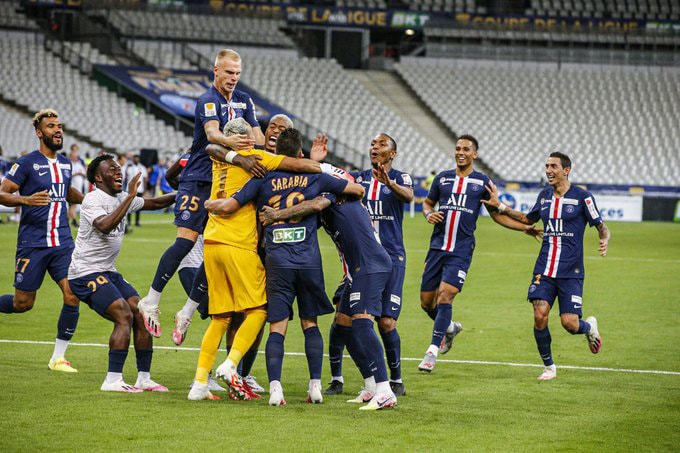 Thủ thành Navas cản phá cú penalty quyết định mang về chức vô địch cho PSG