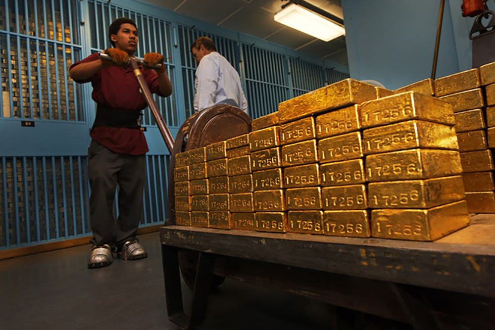 Bên trong kho vàng của Ngân hàng Dự trữ Liên bang New York.