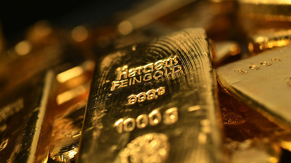 Vàng được xem là kênh đầu tư an toàn trong bối cảnh nền kinh tế đầy biến động. Ảnh: Financial times