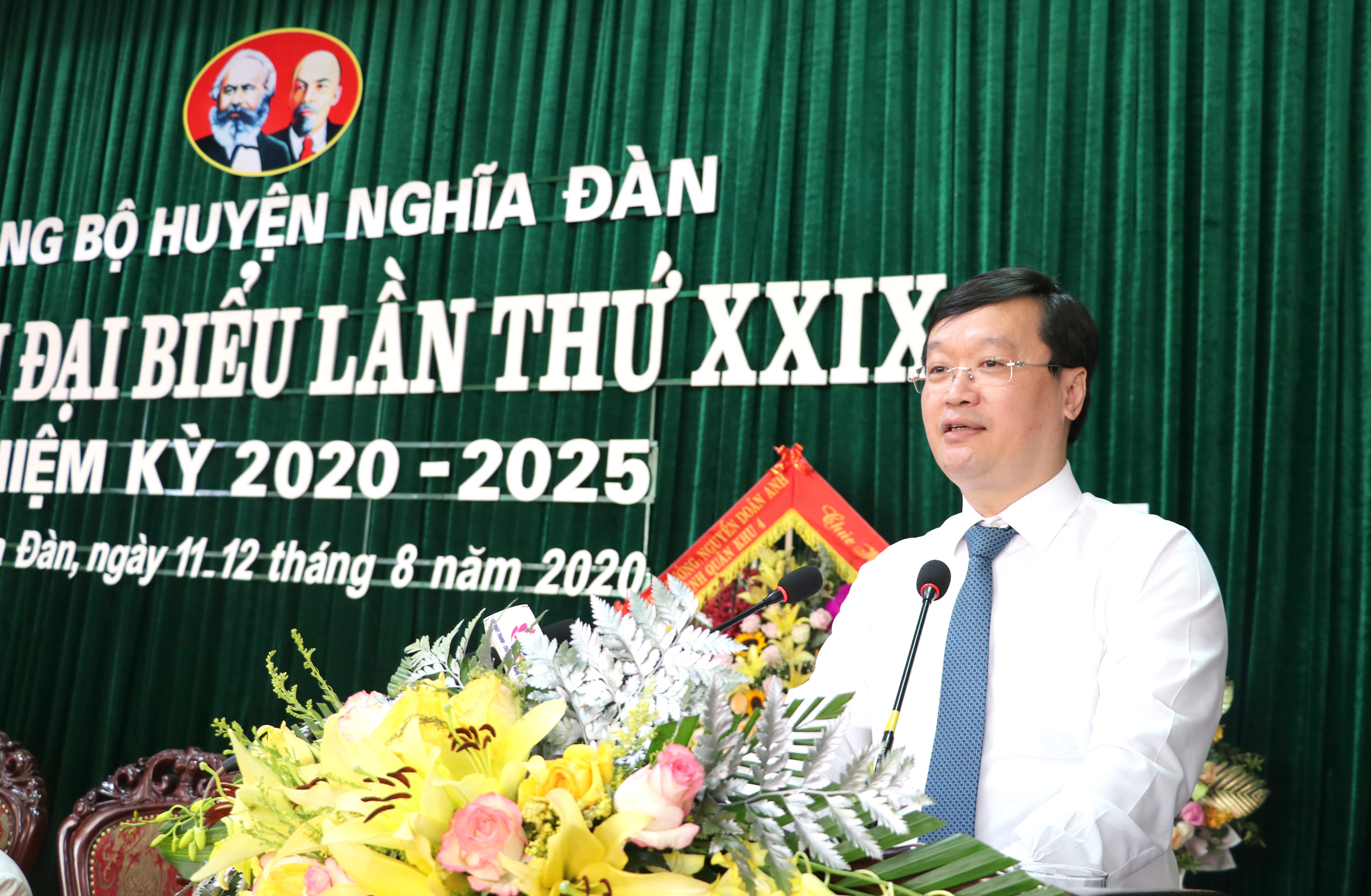 Đồng chí Nguyễn Đức Trung - Chủ tịch UBND tỉnh phát biểu chỉ đạo đại hội. Ảnh: Phạm Bằng