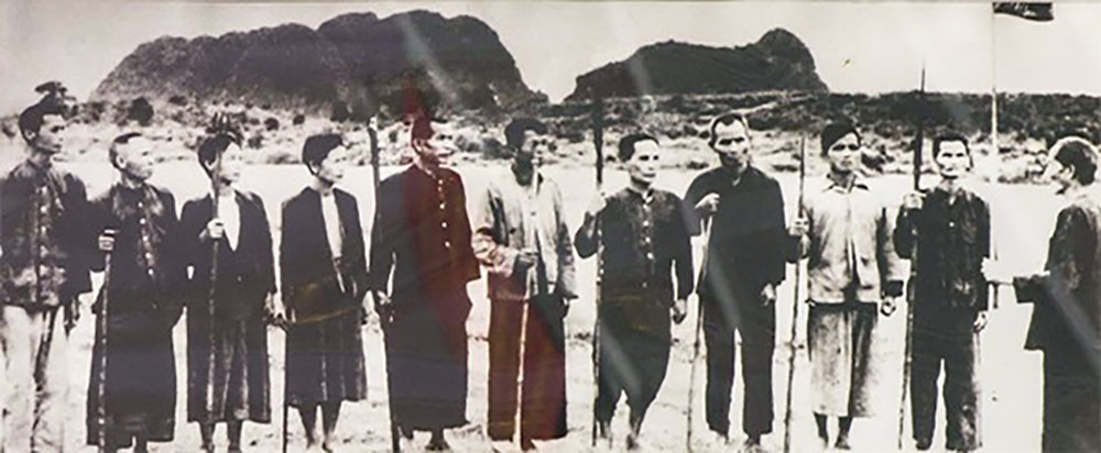Đội tự vệ đỏ ở Hòa Quân - Đông Sớ trong cao trào Xô Viết Nghệ Tĩnh (1930-1931). Ảnh tư liệu: Bảo tàng LSQSVN
