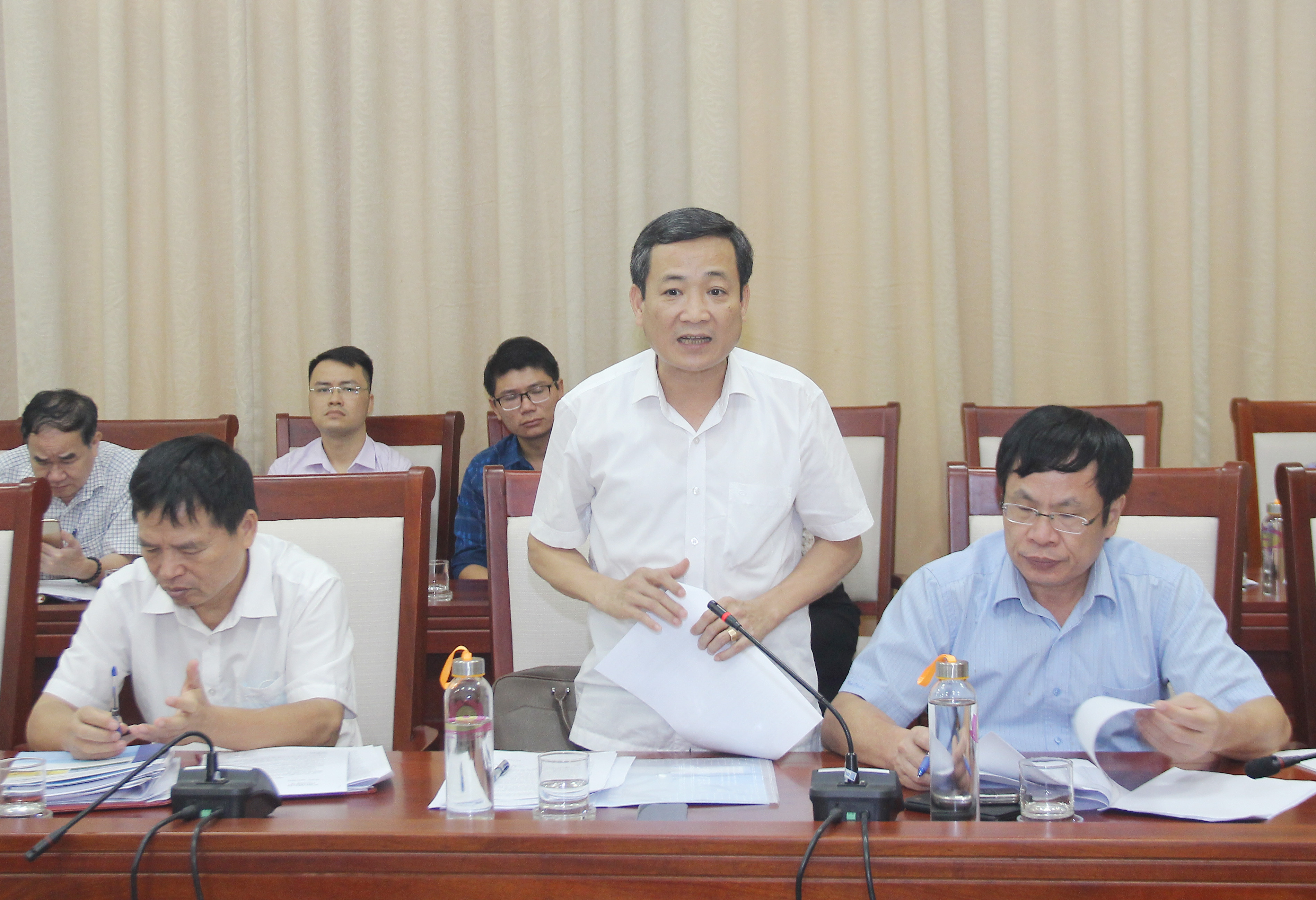 Chủ tịch UBND thị xã Thái Hòa cam kết sẽ tập trung giải quyết các vướng mắc trong giải phóng mặt bằng dự án. Ảnh: Mai Hoa