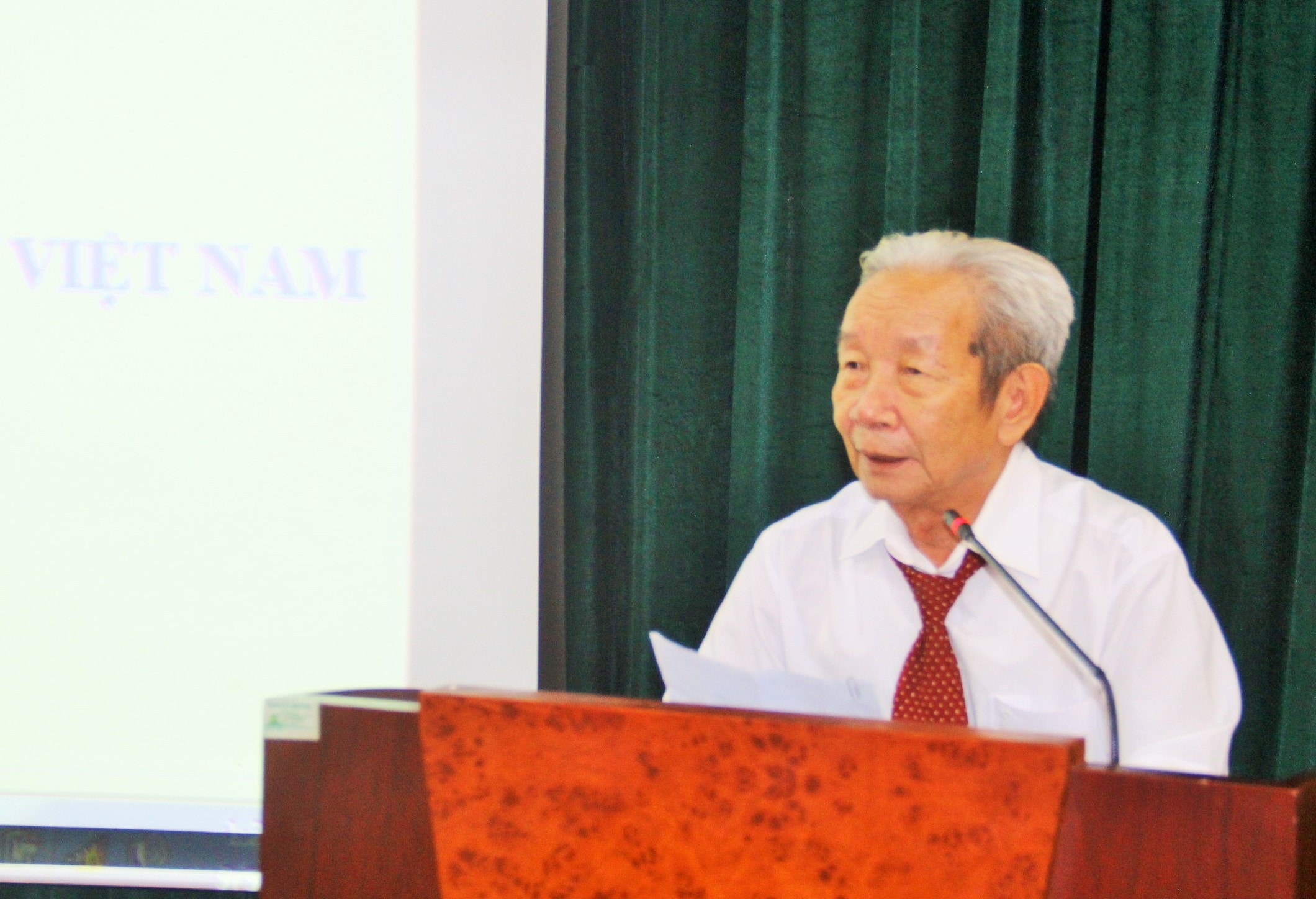 Ông Nguyễn Đình Lương - Nguyên Phó Cục trưởng Cục Hải quan Nghệ An